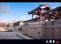 让小两口婚前非常低调且分开行动