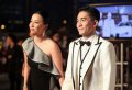 贾静雯与老公修杰楷和女儿小咘咘温馨合