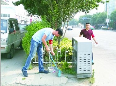 党员志愿者们根据各自分工
