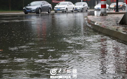 为了团结引导各族各界青年交流互动