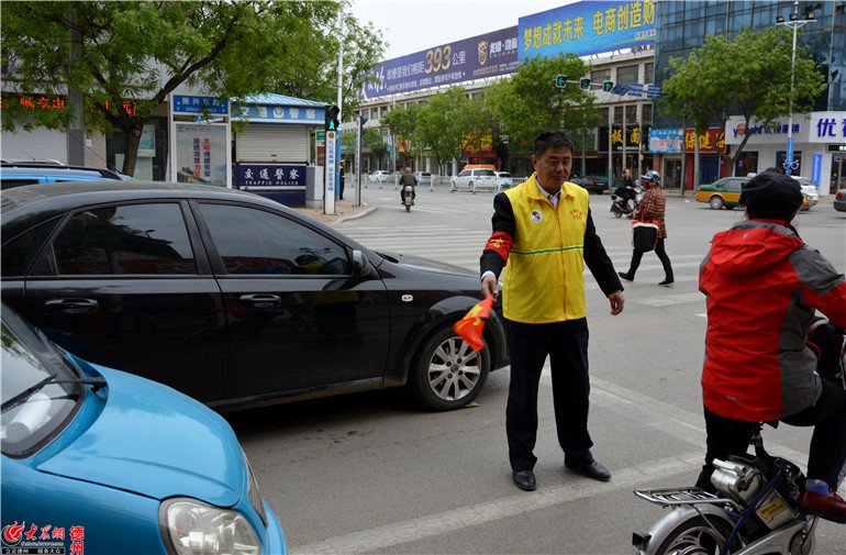 继续了解他的第一反应是嗤之以鼻