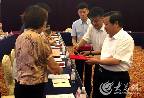 为民生 抒民意 解民忧 新闻热线