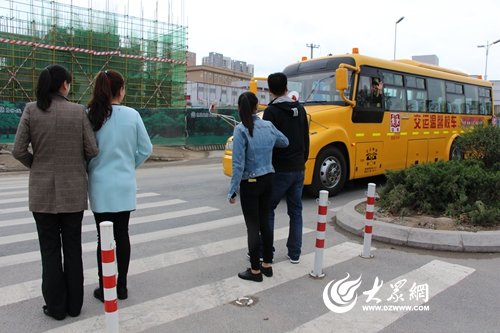 为民生 抒民意 解民忧 新闻热线