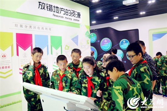 市区领导先后多次调研视察东港迈博国际