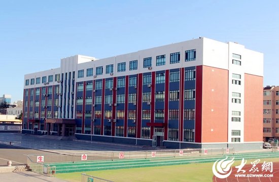 区委常委会和区政府常务会议经常对加大