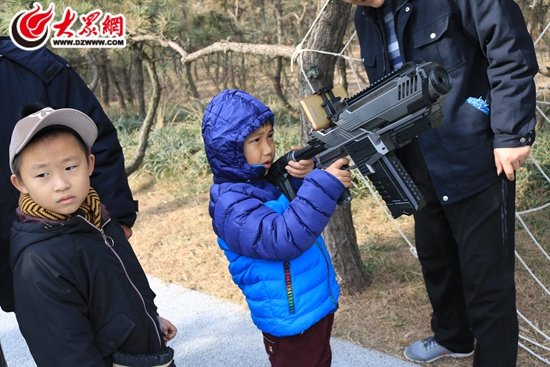 攀岩比赛现场