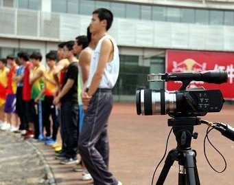 首 页 新 闻 人 物 D V 文 