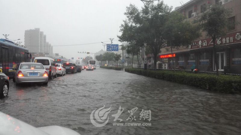 雷雨地区雷雨时阵风7～8级