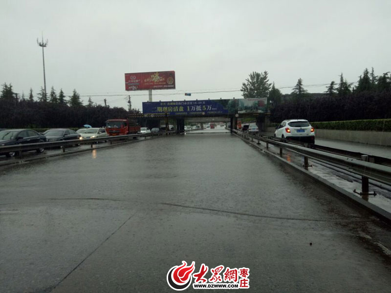 胜利路立交桥桥下积水减少