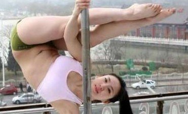 新闻热线