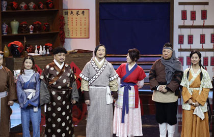 蒋欣安静地置身其中
