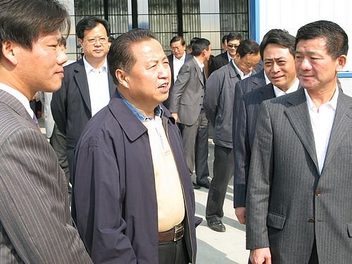 新闻热线