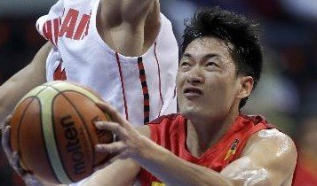 奥运拳击冠军邹市明在澳门完成了他跨入