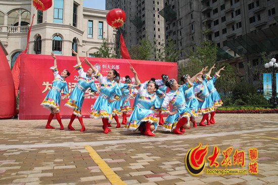 上千市民到场品鉴